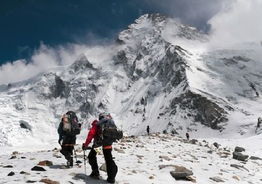 登高望远亲近自然 初冬登山全攻略